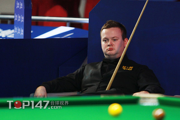 与湖人队在 与湖人队在