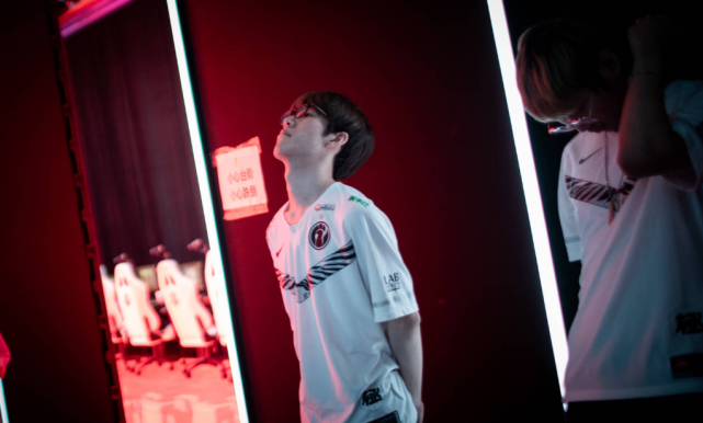 例如篮球技 例如篮球技