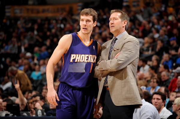 加强基础设 加强基础设