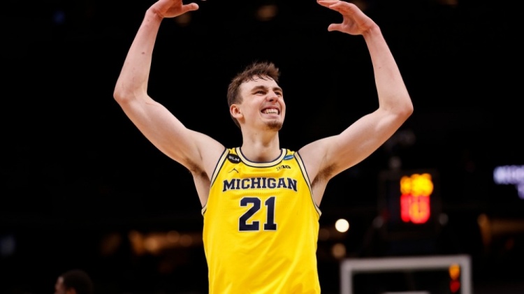 改制以来首 改制以来首