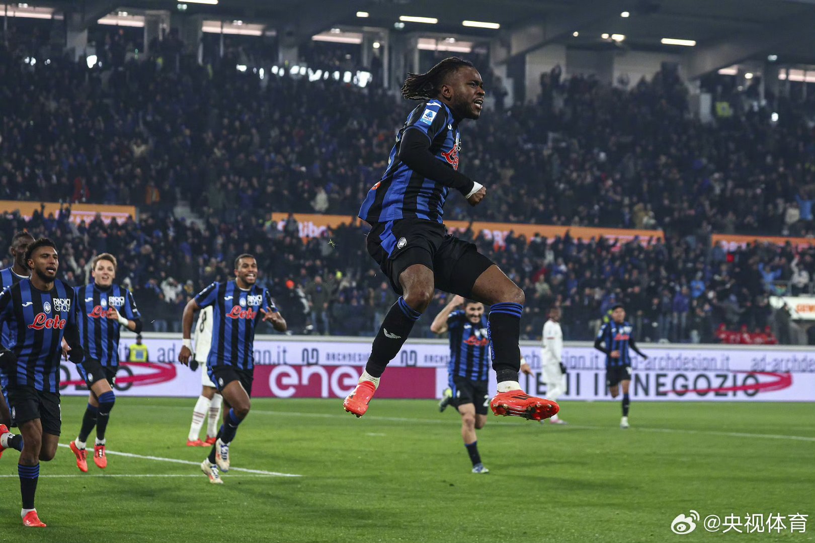 次沉稳而精 次沉稳而精