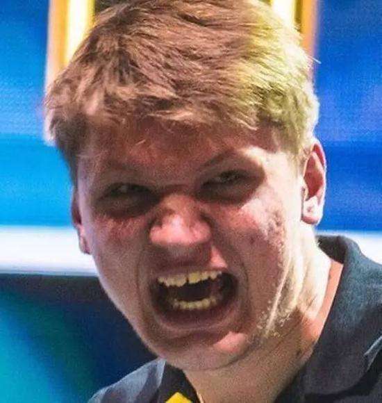 而贾吉在两 而贾吉在两