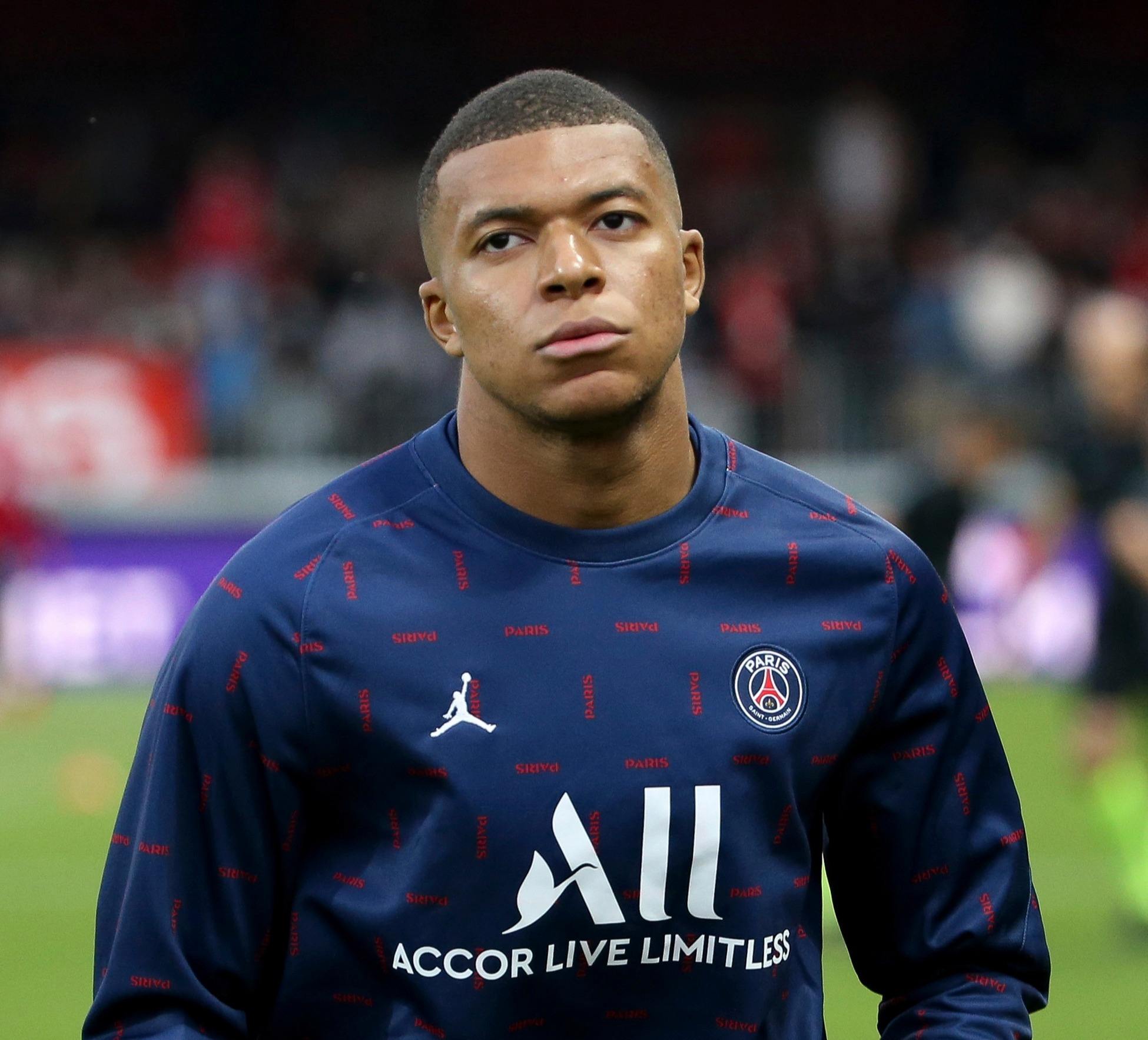 但在射门转 但在射门转